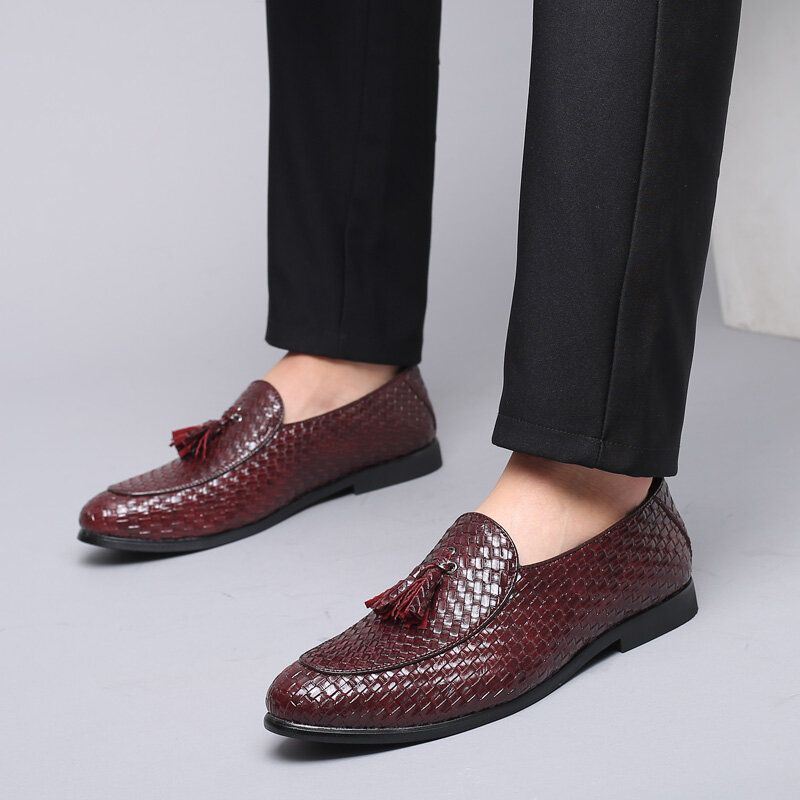 Heren Ademend Comfy Bottom Weave Vintage Kwastje Puntige Teen Slip On Business Casual Schoenen