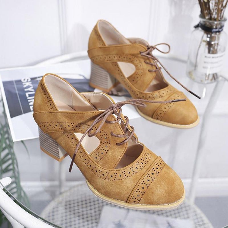 Brogue Loafers Met Gesneden Hak Voor Dames