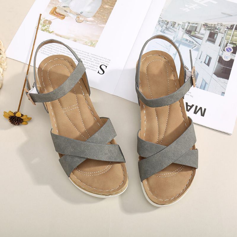 Comfortabele Lichtgewicht Sandalen Met Gekruiste Bandjes Voor Dames