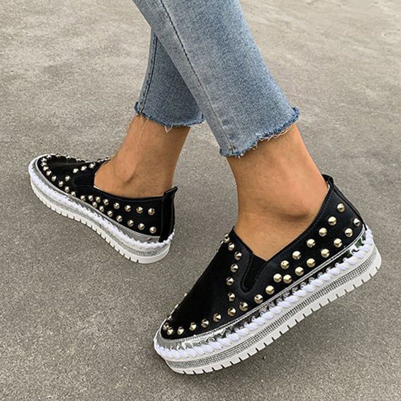 Dames Stijlvolle Klinknagel Solide Comfortabele Voering Zachte Bodem Platte Casual Loafers Schoenen