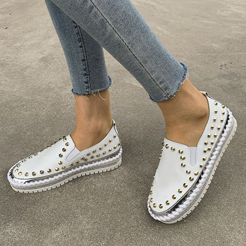 Dames Stijlvolle Klinknagel Solide Comfortabele Voering Zachte Bodem Platte Casual Loafers Schoenen