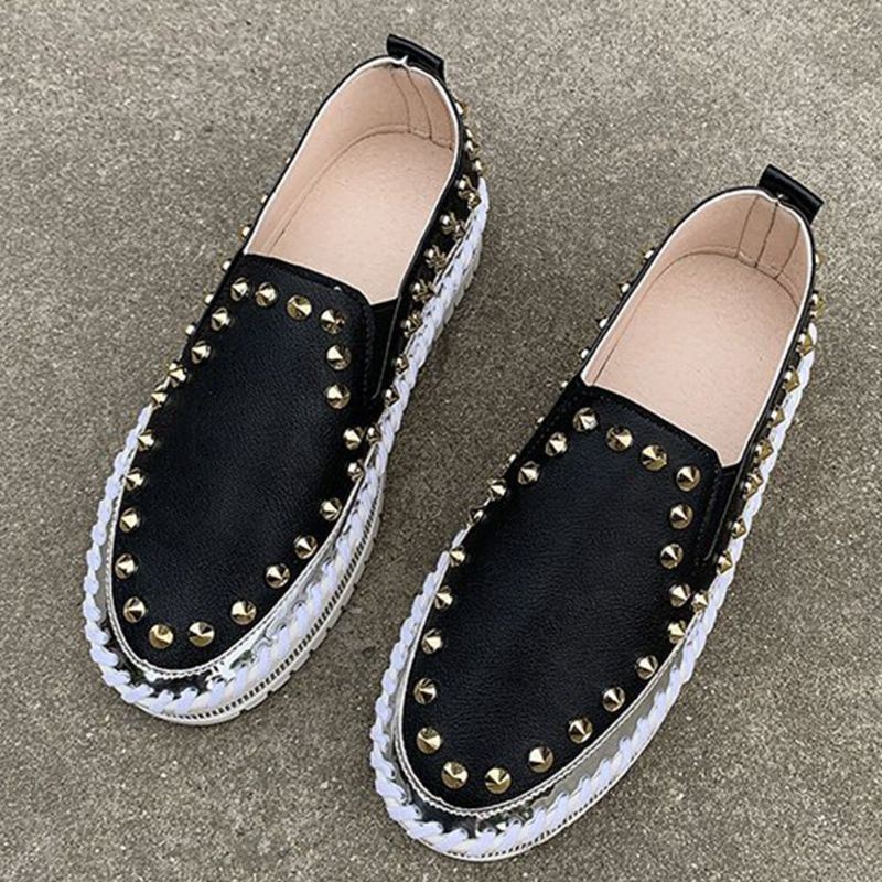 Dames Stijlvolle Klinknagel Solide Comfortabele Voering Zachte Bodem Platte Casual Loafers Schoenen